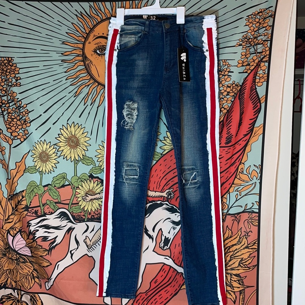 Blue jeans with stripes